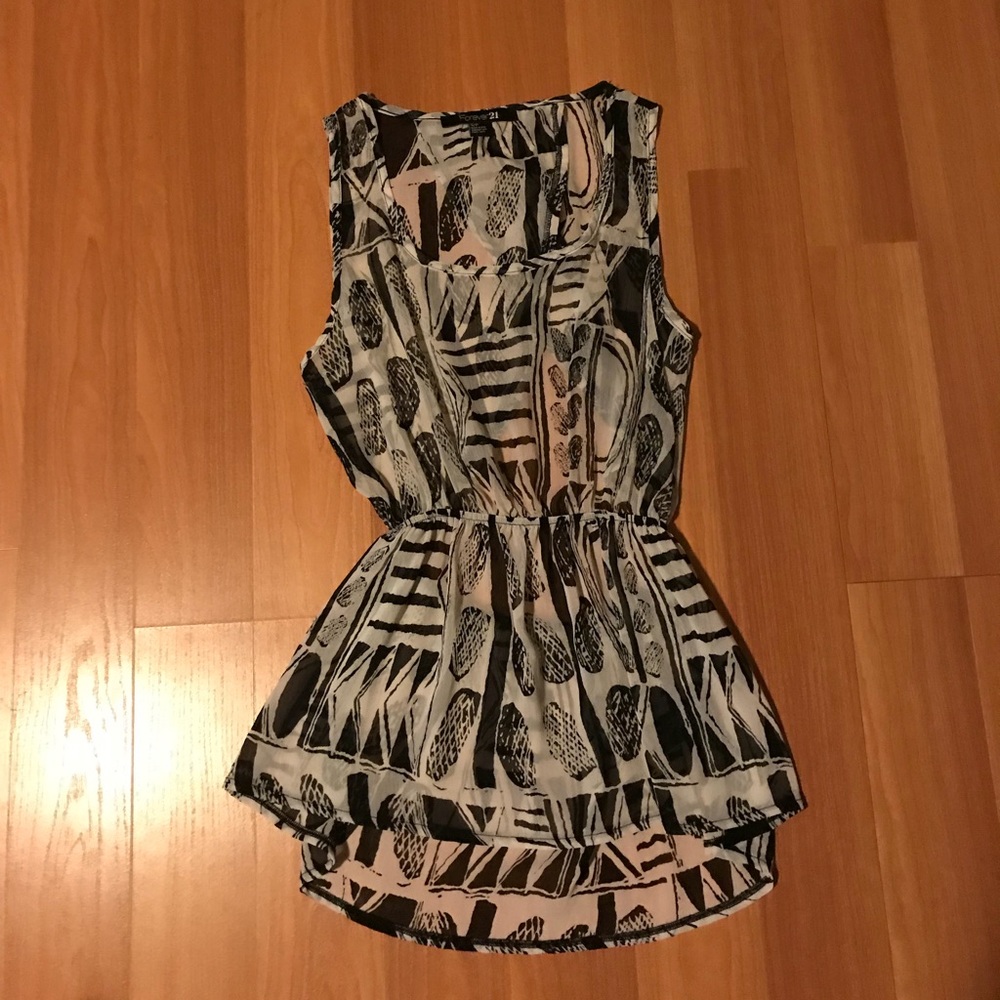 Forever21 black and white top